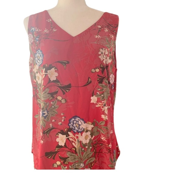 Beautiful floral and polka dot shirt size M/L - Picture 1 of 4